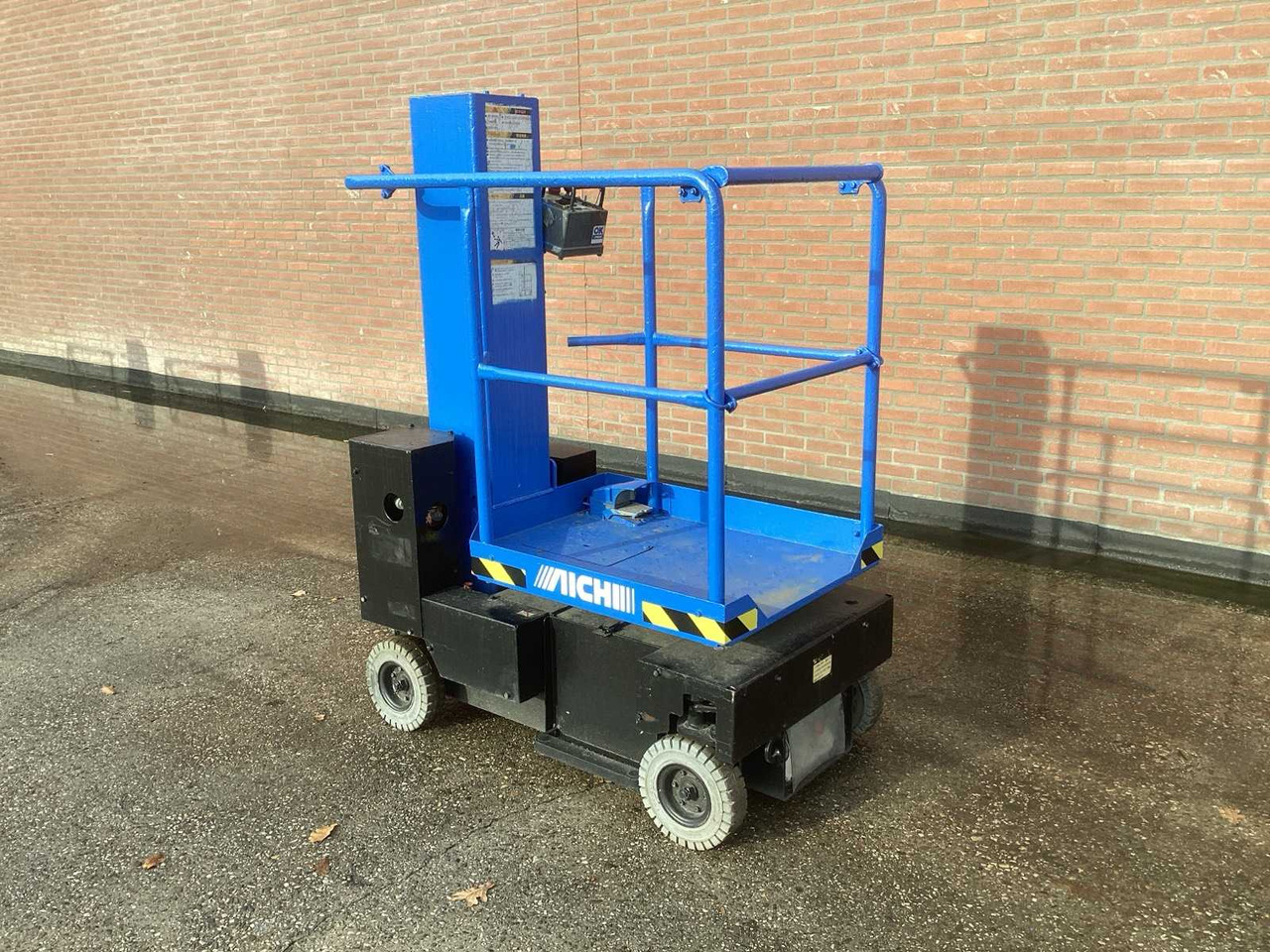 2005 AICHI SV04B AERIAL PLATFORM - Nền bục trên không: hình 4 2005 AICHI SV04B AERIAL PLATFORM - Nền bục trên không: hình 4