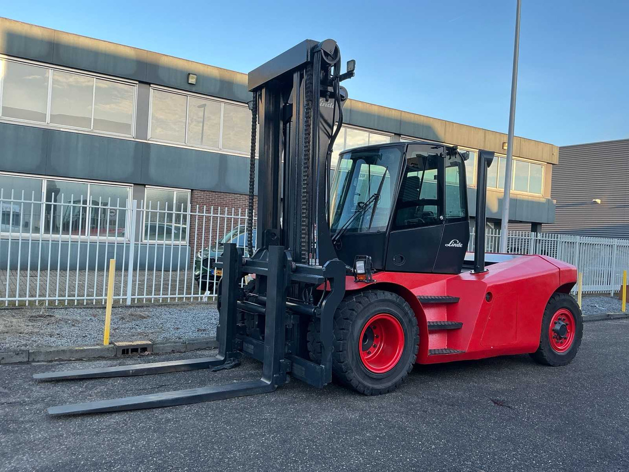 2007 LINDE H180 FORKLIFT - Xe nâng: hình 1 2007 LINDE H180 FORKLIFT - Xe nâng: hình 1