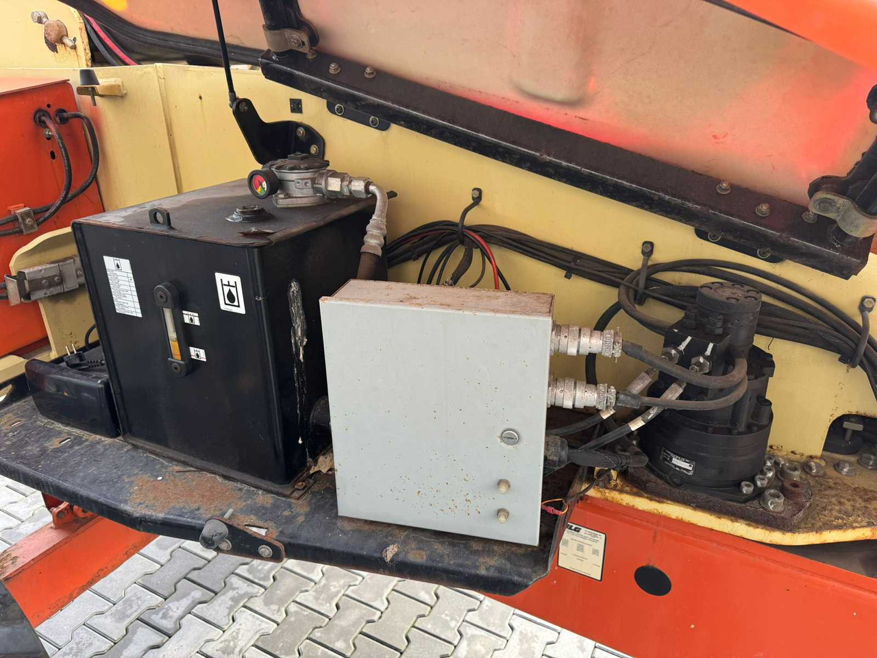 Nền bục trên không 2008 JLG 600JP AERIAL WORK PLATFORM: hình 11