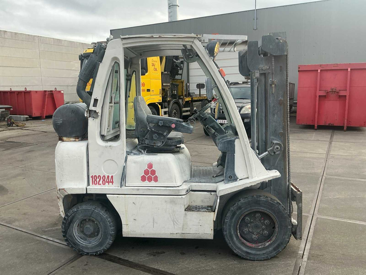 2008 NISSAN U1D2A25LQ FORKLIFT (68025-191) - Xe nâng: hình 4 2008 NISSAN U1D2A25LQ FORKLIFT (68025-191) - Xe nâng: hình 4