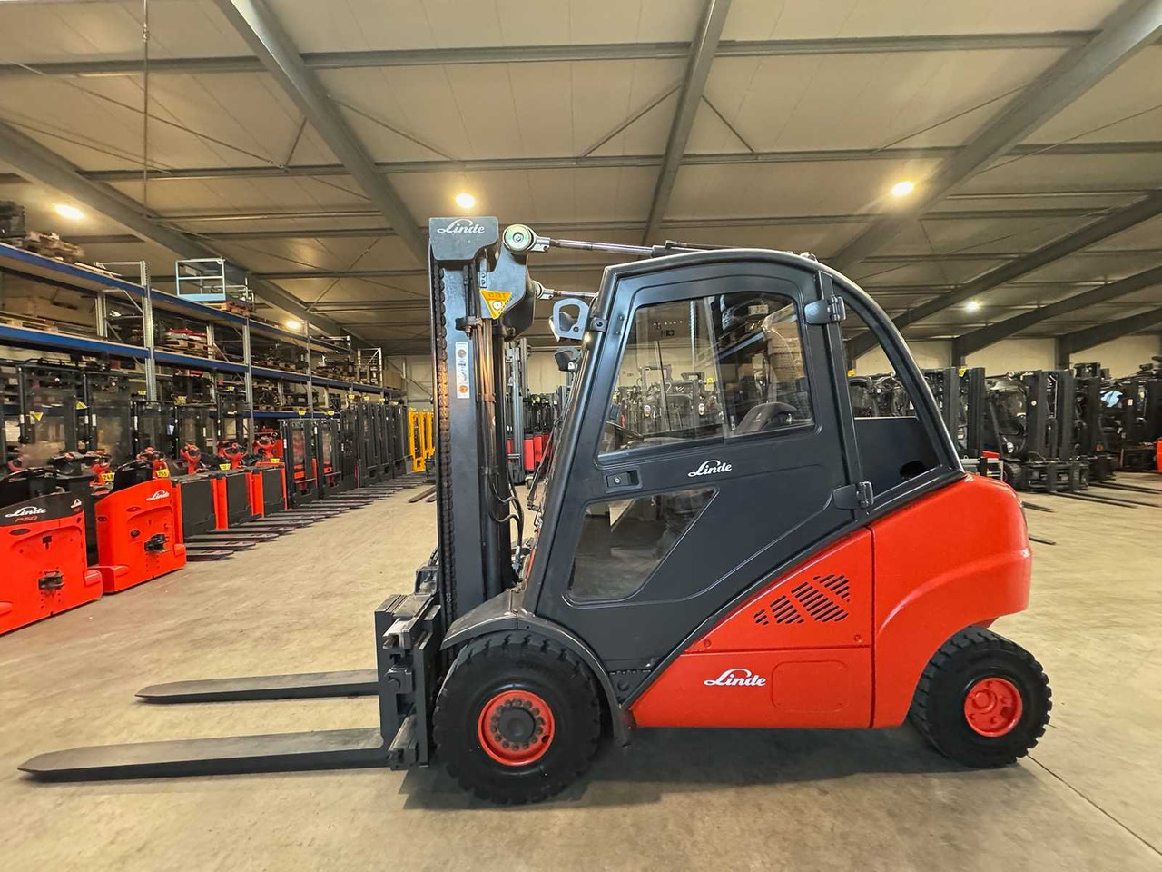 2008 SERVICE + UVV 01/2026 LINDE H35T 3.500KG 3.+4. VALVE WIDER 148CM FORK ADJUSTER GAS FORKLIFT FORKLIFT 10.543 HOURS - Xe nâng: hình 1 2008 SERVICE + UVV 01/2026 LINDE H35T 3.500KG 3.+4. VALVE WIDER 148CM FORK ADJUSTER GAS FORKLIFT FORKLIFT 10.543 HOURS - Xe nâng: hình 1