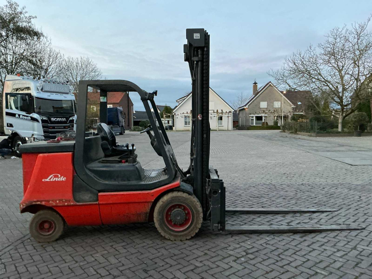 2009 LINDE E40 FORKLIFT - Xe nâng: hình 3 2009 LINDE E40 FORKLIFT - Xe nâng: hình 3
