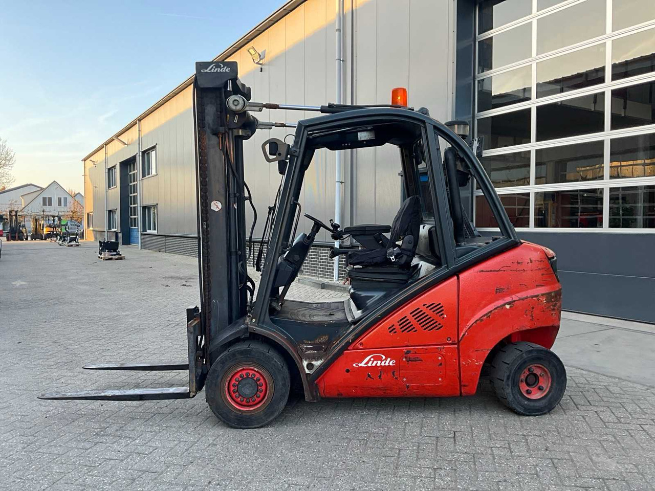 2010 LINDE H30D-01 FORKLIFT - Xe nâng: hình 5 2010 LINDE H30D-01 FORKLIFT - Xe nâng: hình 5