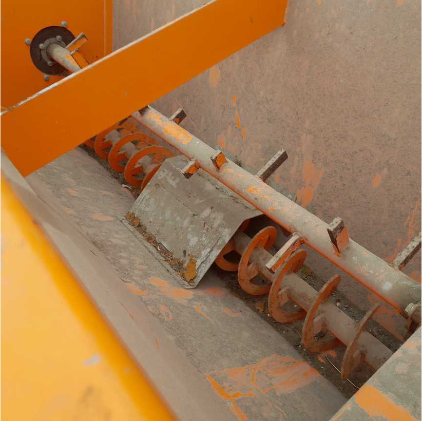 2011 ITM S PR D 1200 – Hydraulic salt spreader (2 pieces) - Máy dàn trải cát/ Muối: hình 2 2011 ITM S PR D 1200 – Hydraulic salt spreader (2 pieces) - Máy dàn trải cát/ Muối: hình 2