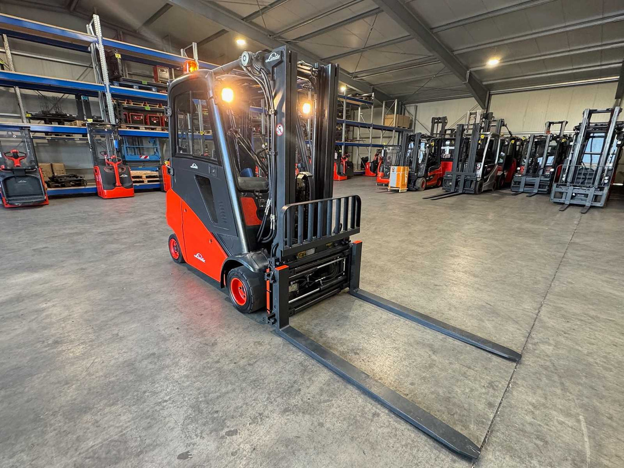 2011 SERVICE + UVV 09/2026 LINDE H20T 2.000KG TRIPLEX 3.+4. - Xe nâng: hình 2 2011 SERVICE + UVV 09/2026 LINDE H20T 2.000KG TRIPLEX 3.+4. - Xe nâng: hình 2