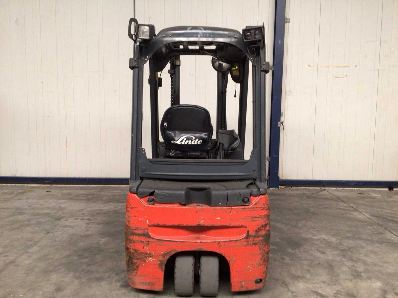 2014 LINDE E18 FORKLIFT - Xe nâng: hình 5 2014 LINDE E18 FORKLIFT - Xe nâng: hình 5
