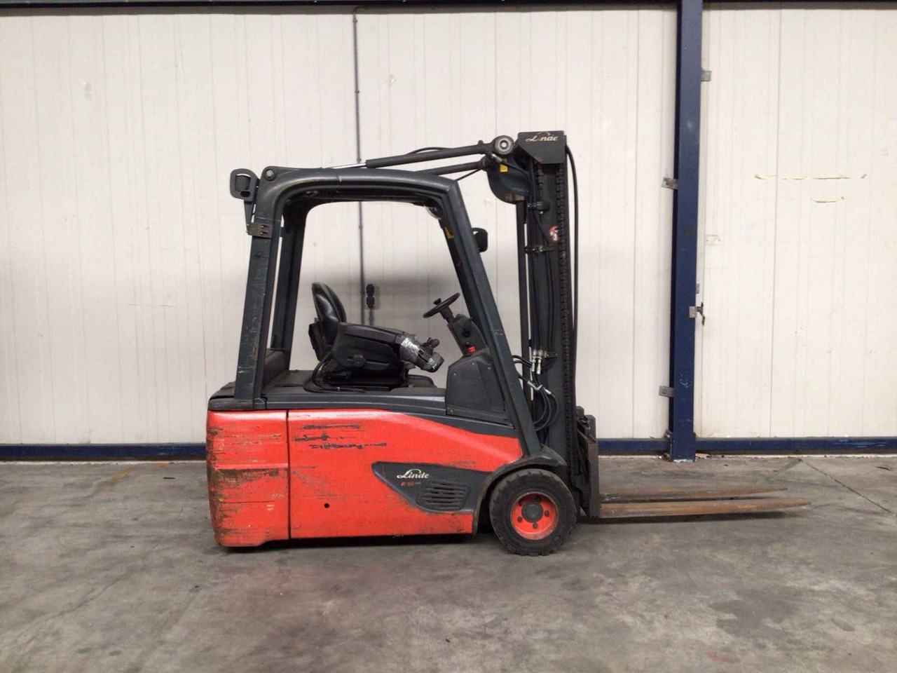 2014 LINDE E18 FORKLIFT - Xe nâng: hình 3 2014 LINDE E18 FORKLIFT - Xe nâng: hình 3