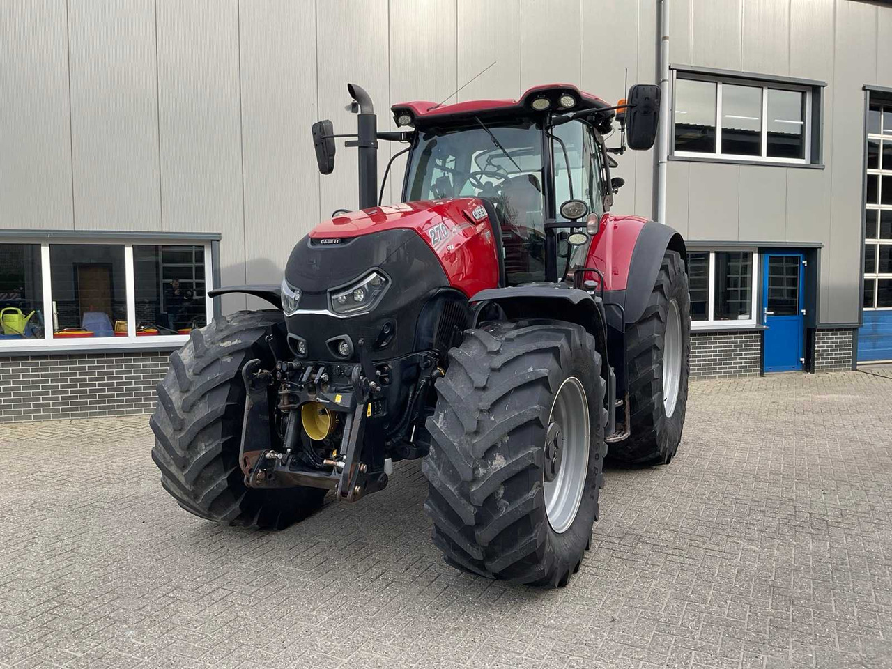 2016 CASE IH OPTUM 270 CVX AFS ALL-WHEEL DRIVE FARM TRACTOR - Máy cày: hình 2 2016 CASE IH OPTUM 270 CVX AFS ALL-WHEEL DRIVE FARM TRACTOR - Máy cày: hình 2