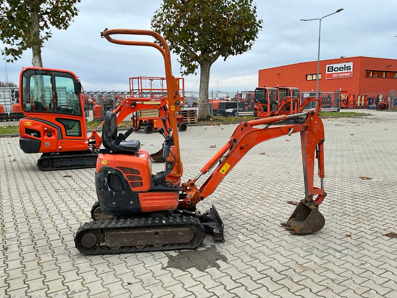 2016 KUBOTA U10-3 VHG MINI EXCAVATOR - Máy xúc mini: hình 5 2016 KUBOTA U10-3 VHG MINI EXCAVATOR - Máy xúc mini: hình 5