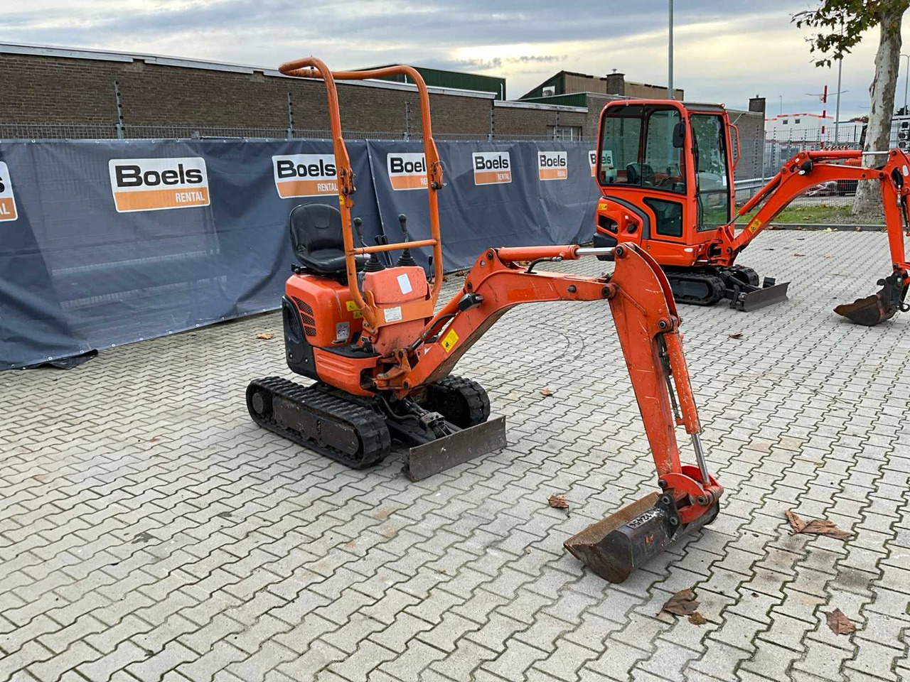 2016 KUBOTA U10-3 VHG MINI EXCAVATOR - Máy xúc mini: hình 4 2016 KUBOTA U10-3 VHG MINI EXCAVATOR - Máy xúc mini: hình 4