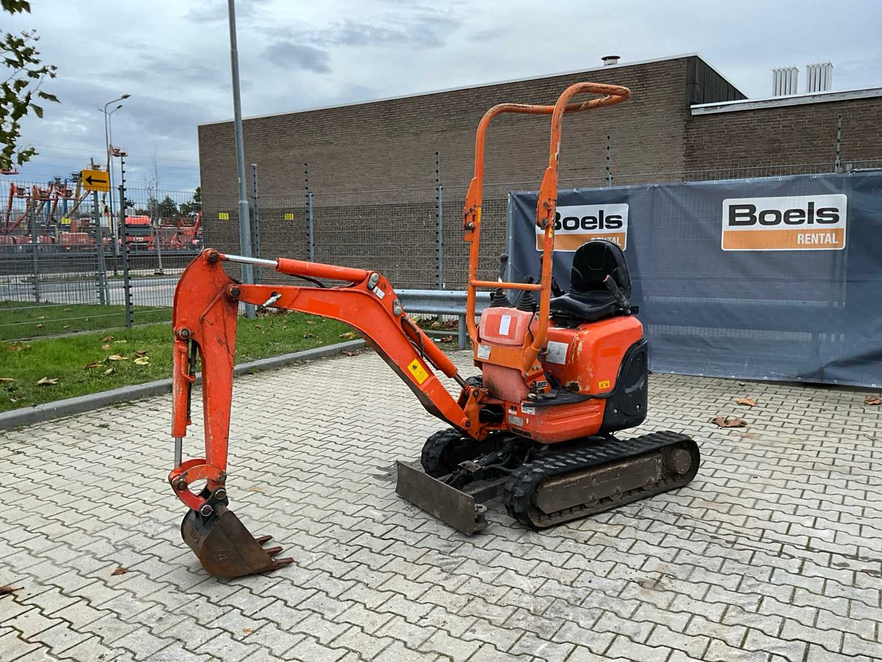 2016 KUBOTA U10-3 VHG MINI EXCAVATOR - Máy xúc mini: hình 1 2016 KUBOTA U10-3 VHG MINI EXCAVATOR - Máy xúc mini: hình 1