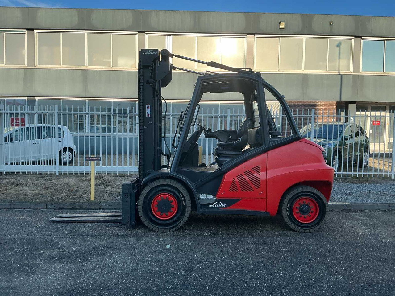 2016 LINDE H50D-02/600 FORKLIFT TRUCK - Xe nâng: hình 2 2016 LINDE H50D-02/600 FORKLIFT TRUCK - Xe nâng: hình 2
