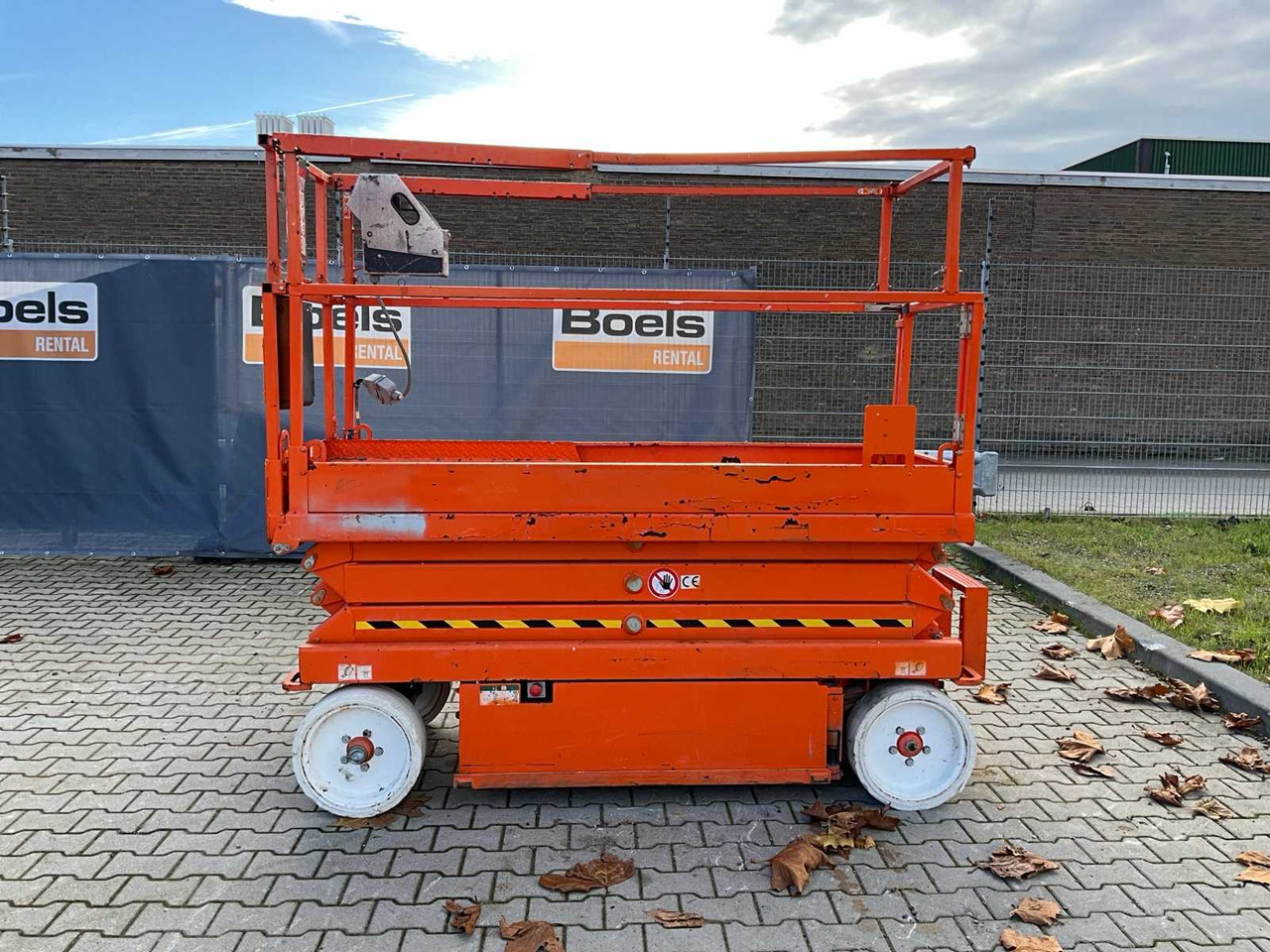 2016 SKYJACK SJ III 3220 AERIAL WORK PLATFORM - Nền bục trên không: hình 3 2016 SKYJACK SJ III 3220 AERIAL WORK PLATFORM - Nền bục trên không: hình 3