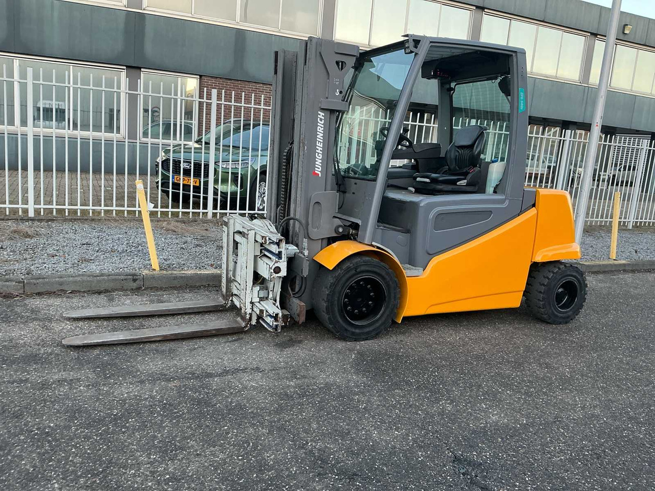 2017 JUNGHEINRICH EFG S40S FORKLIFT TRUCK - Xe nâng: hình 1 2017 JUNGHEINRICH EFG S40S FORKLIFT TRUCK - Xe nâng: hình 1