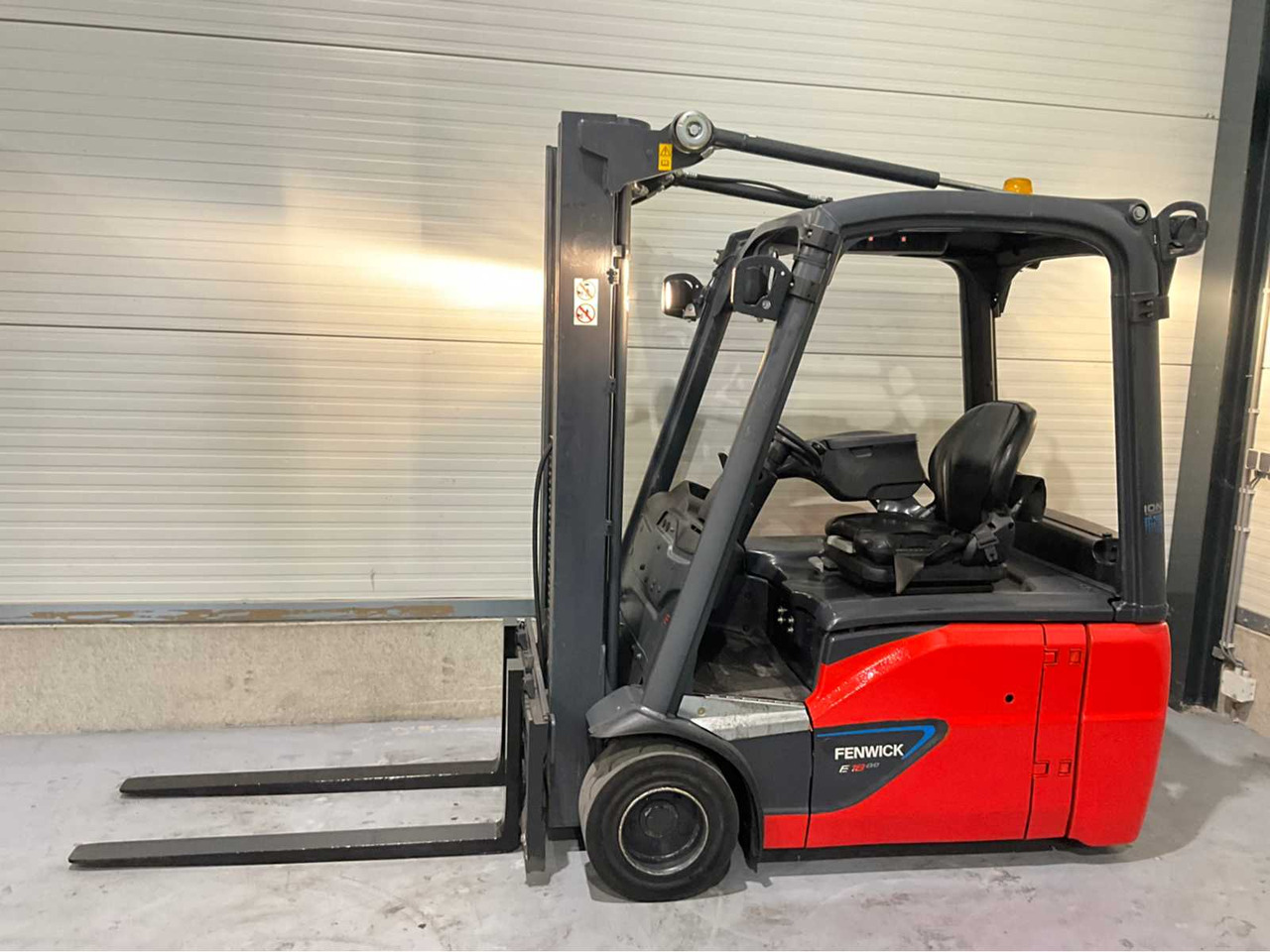 2017 LINDE E18-02 1800KG LI-ION 4171HOUR FORKLIFT - Xe nâng: hình 2 2017 LINDE E18-02 1800KG LI-ION 4171HOUR FORKLIFT - Xe nâng: hình 2
