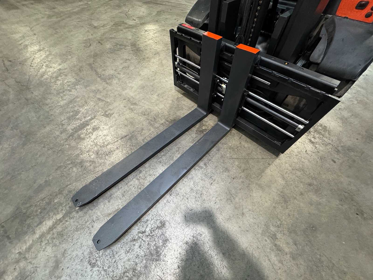 2017 SERVICE + UVV 11/2026 LINDE H30D EVO 3,000KG DUPLEX FREE LIFT 3RD + 4TH VALVE FORK ADJUSTER DIESEL FORKLIFT FORKLIFT 4,702 HOURS. - Xe nâng: hình 5 2017 SERVICE + UVV 11/2026 LINDE H30D EVO 3,000KG DUPLEX FREE LIFT 3RD + 4TH VALVE FORK ADJUSTER DIESEL FORKLIFT FORKLIFT 4,702 HOURS. - Xe nâng: hình 5