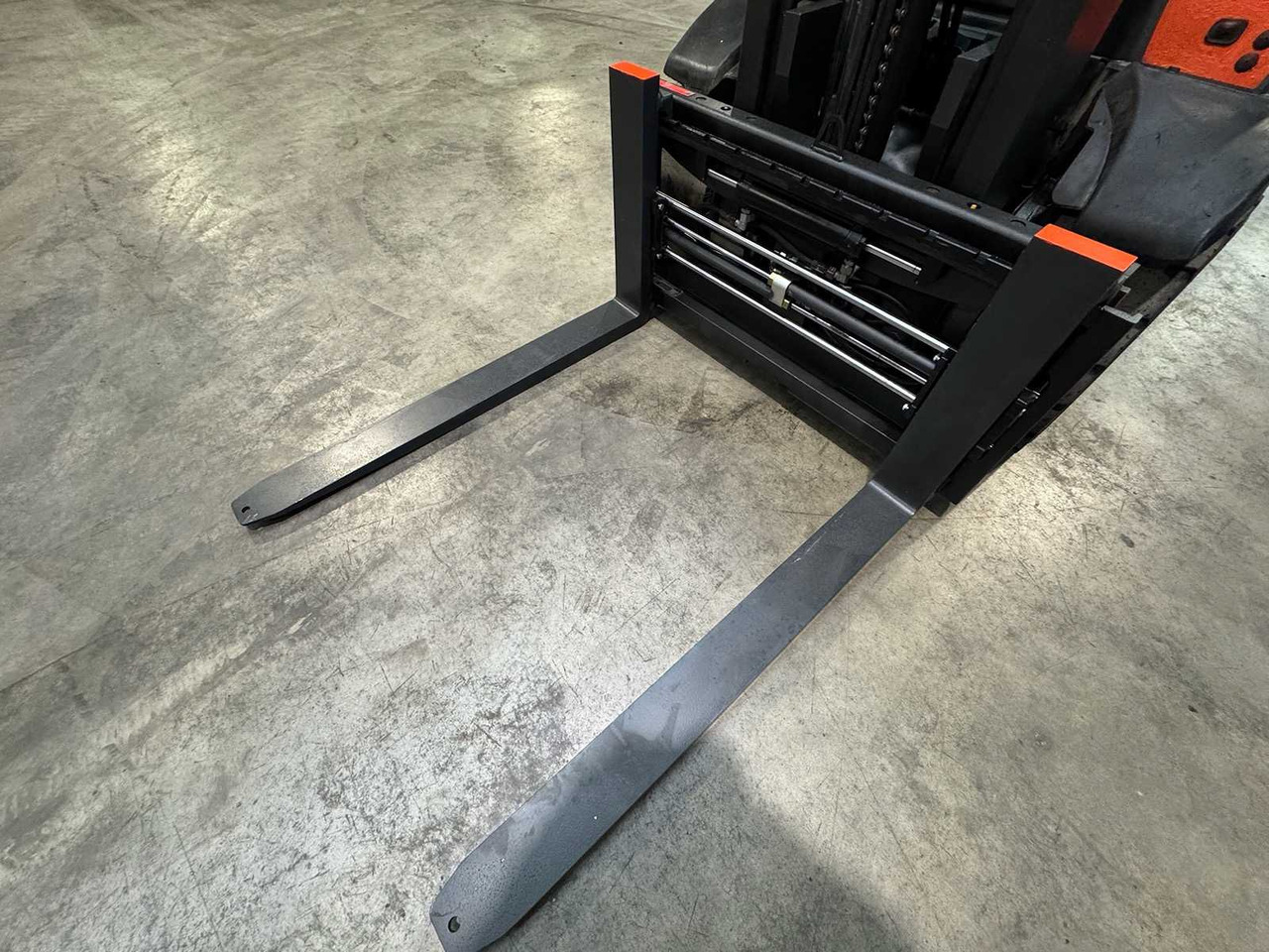 2017 SERVICE + UVV 11/2026 LINDE H30D EVO 3,000KG DUPLEX FREE LIFT 3RD + 4TH VALVE FORK ADJUSTER DIESEL FORKLIFT FORKLIFT 4,702 HOURS. - Xe nâng: hình 4 2017 SERVICE + UVV 11/2026 LINDE H30D EVO 3,000KG DUPLEX FREE LIFT 3RD + 4TH VALVE FORK ADJUSTER DIESEL FORKLIFT FORKLIFT 4,702 HOURS. - Xe nâng: hình 4