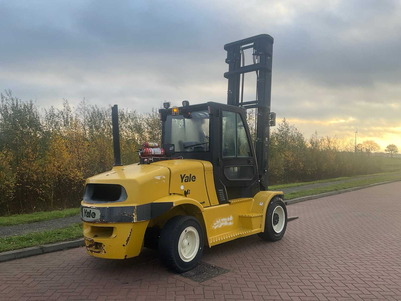 2017 YALE GDPV80VX9 FORKLIFT - Xe nâng: hình 3 2017 YALE GDPV80VX9 FORKLIFT - Xe nâng: hình 3