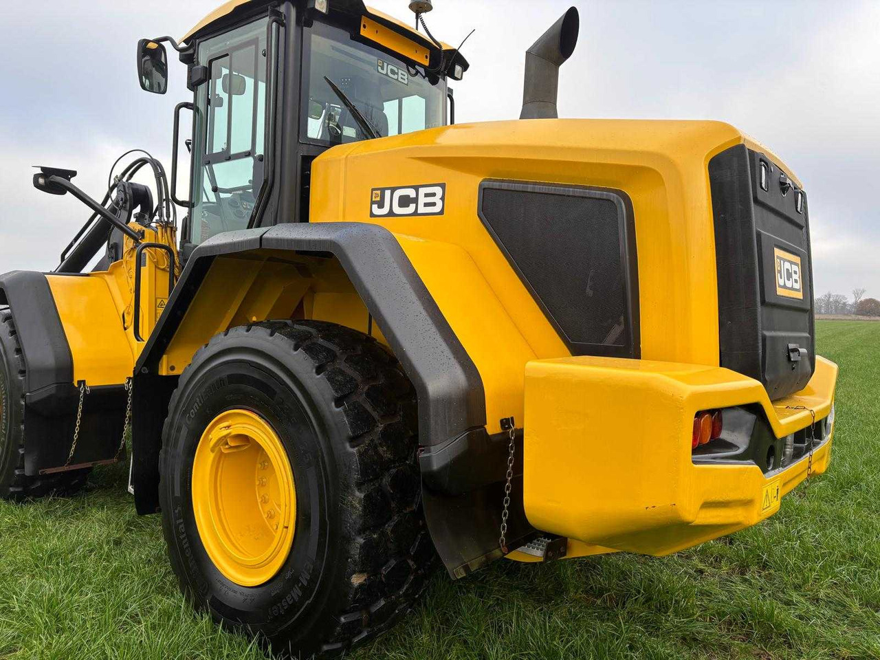 Máy xúc lật bánh lốp 2018 JCB 437 SHOVEL: hình 24