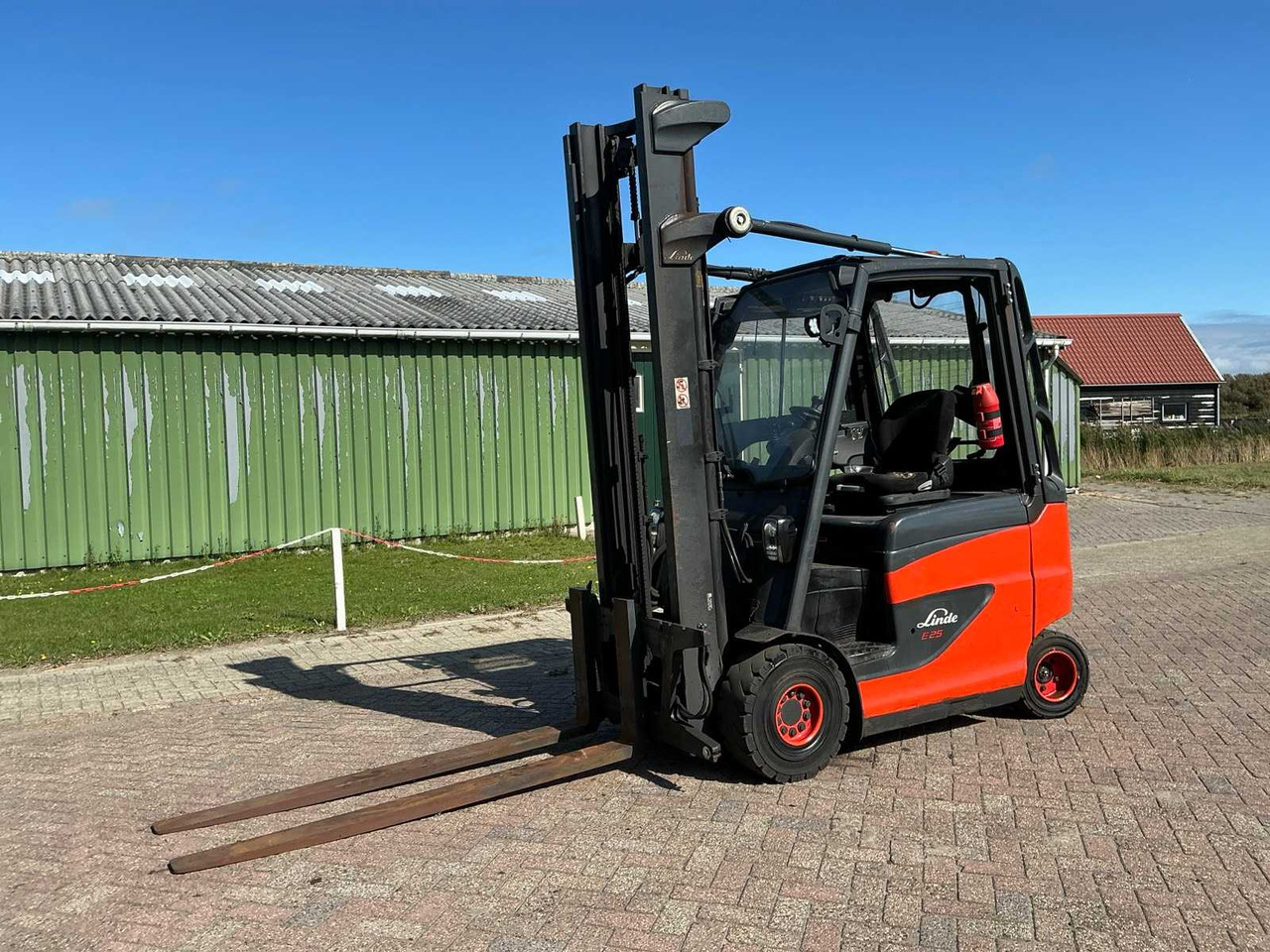 2018 LINDE E25PH-01/600 FORKLIFT TRUCK - Xe nâng: hình 3 2018 LINDE E25PH-01/600 FORKLIFT TRUCK - Xe nâng: hình 3