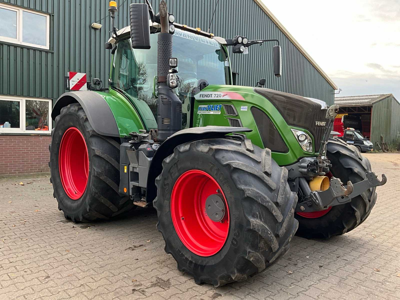 2019 FENDT 720 ALL-WHEEL DRIVE AGRICULTURAL TRACTOR - Máy cày: hình 2 2019 FENDT 720 ALL-WHEEL DRIVE AGRICULTURAL TRACTOR - Máy cày: hình 2