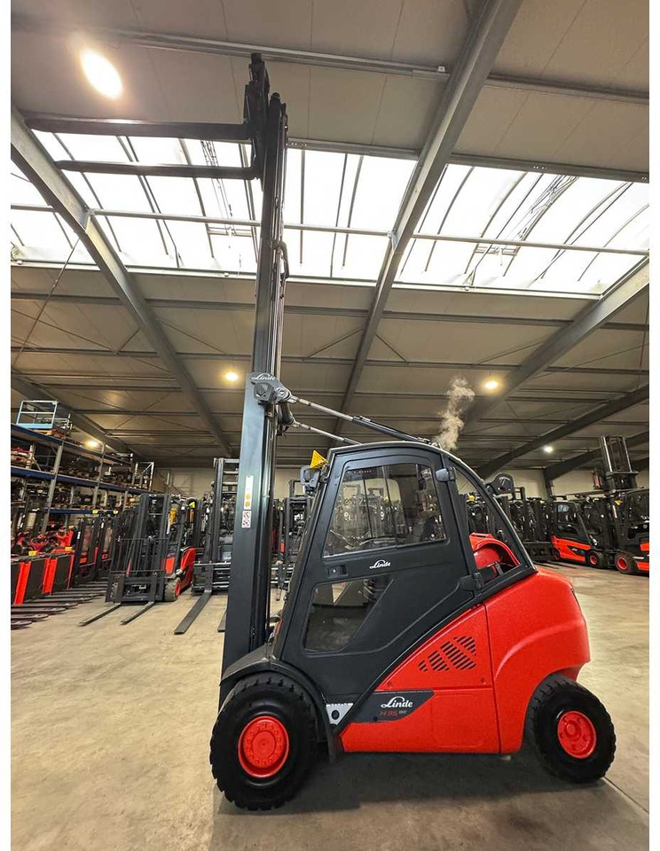 2020 LINDE H35T 3.500KG 3.+4TH VALVE 177CM FORK ADJUSTER TRIPLEX 645CM GAS FORKLIFT FORKLIFT - Xe nâng: hình 5 2020 LINDE H35T 3.500KG 3.+4TH VALVE 177CM FORK ADJUSTER TRIPLEX 645CM GAS FORKLIFT FORKLIFT - Xe nâng: hình 5