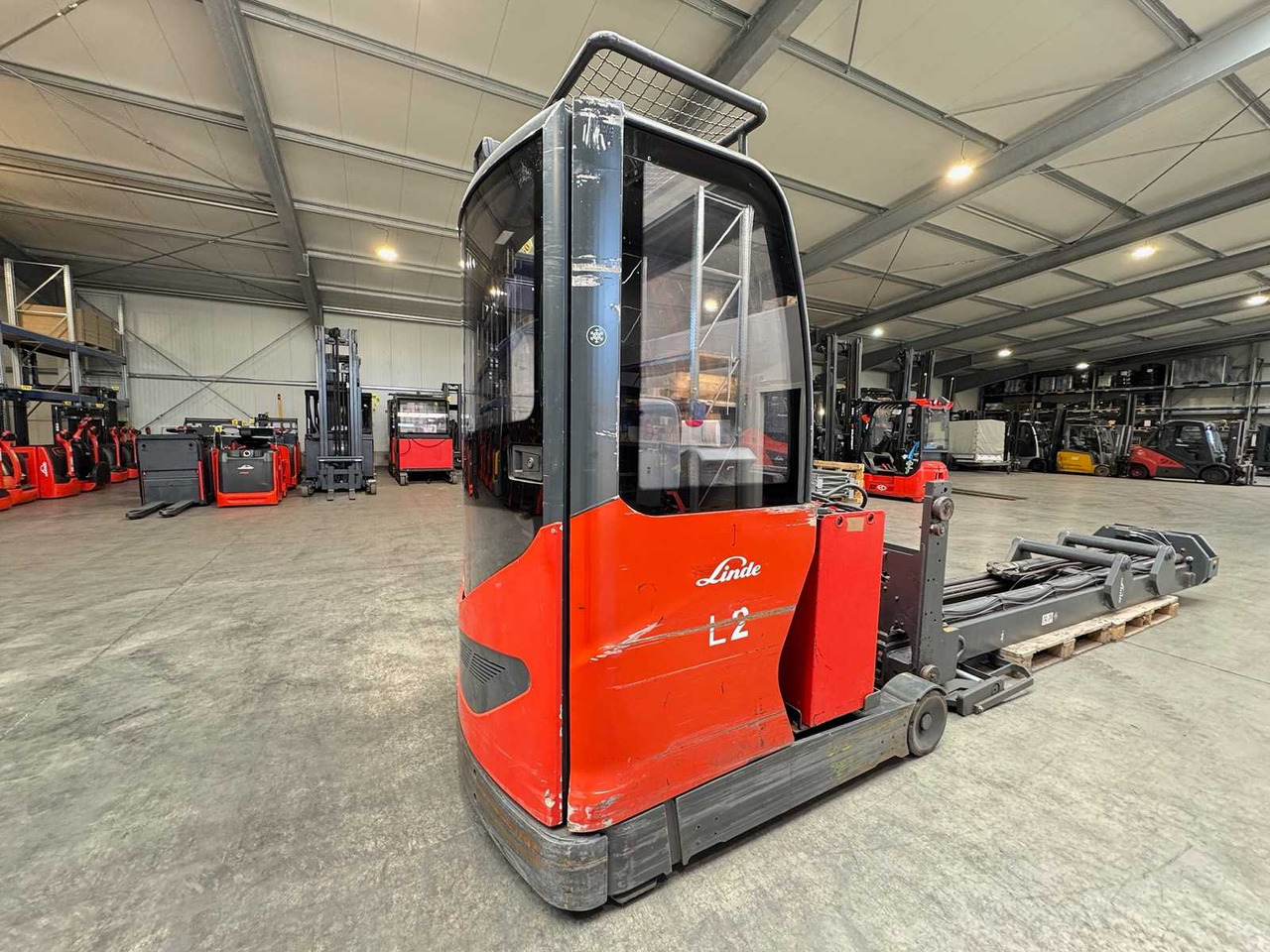 2020 LINDE R16HD ELECTRIC FORKLIFT REACH TRUCK 10 METERS LIFTING HEIGHT CAB 12,911 HOURS - Xe nâng: hình 1 2020 LINDE R16HD ELECTRIC FORKLIFT REACH TRUCK 10 METERS LIFTING HEIGHT CAB 12,911 HOURS - Xe nâng: hình 1