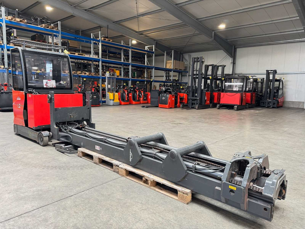 2020 LINDE R16HD ELECTRIC FORKLIFT REACH TRUCK 10 METERS LIFTING HEIGHT CAB 12,911 HOURS - Xe nâng: hình 3 2020 LINDE R16HD ELECTRIC FORKLIFT REACH TRUCK 10 METERS LIFTING HEIGHT CAB 12,911 HOURS - Xe nâng: hình 3