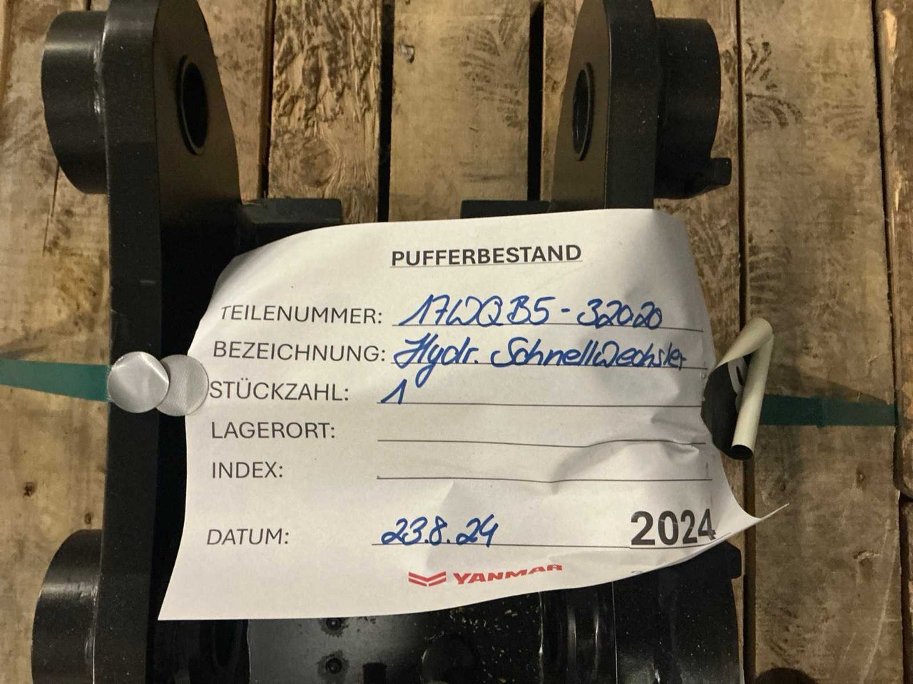 2024 YANMAR QUICK COUPLER, HYDR. - Máy xúc lật bánh lốp: hình 3 2024 YANMAR QUICK COUPLER, HYDR. - Máy xúc lật bánh lốp: hình 3