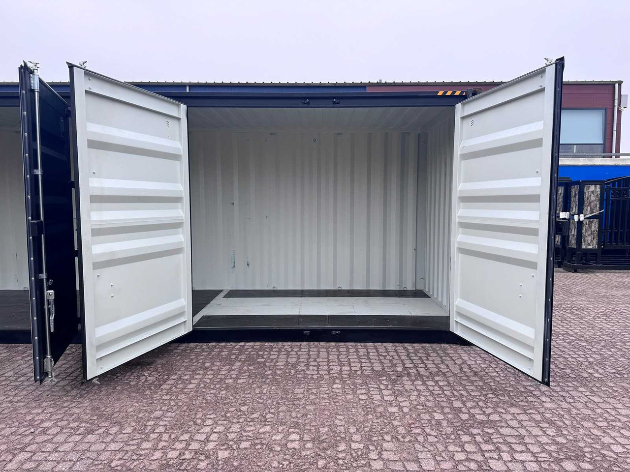 Container biển 40ft High Cube shipping container with 3 side doors: hình 15