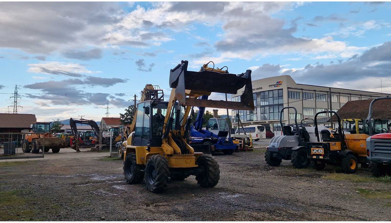 AHLMANN - AS85 - SHOVEL - 2001 - Máy xúc lật bánh lốp: hình 4 AHLMANN - AS85 - SHOVEL - 2001 - Máy xúc lật bánh lốp: hình 4