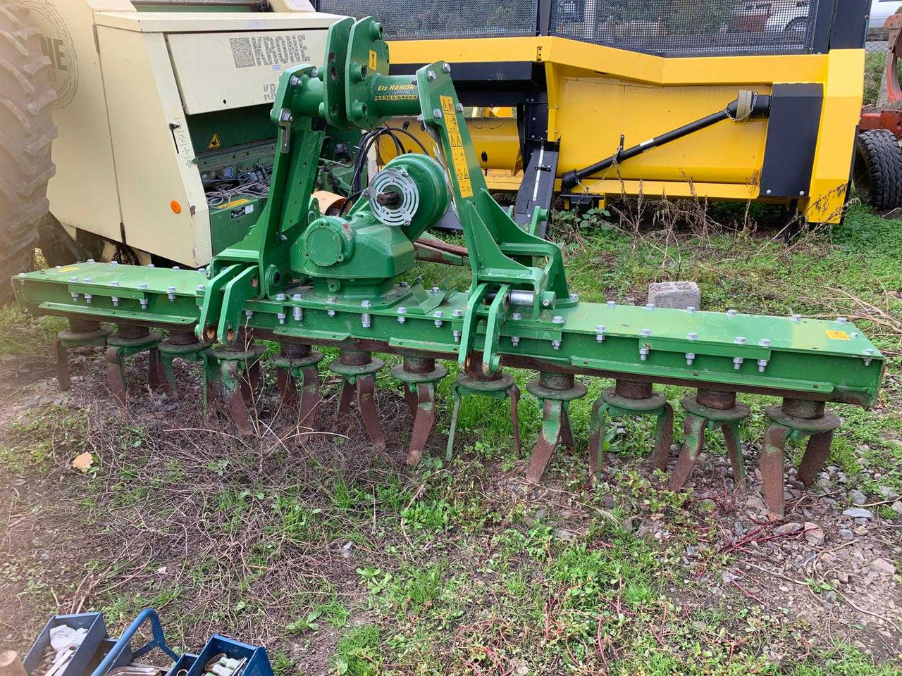 AMAZONE  - Dàn xới lưỡi đứng: hình 1 AMAZONE  - Dàn xới lưỡi đứng: hình 1