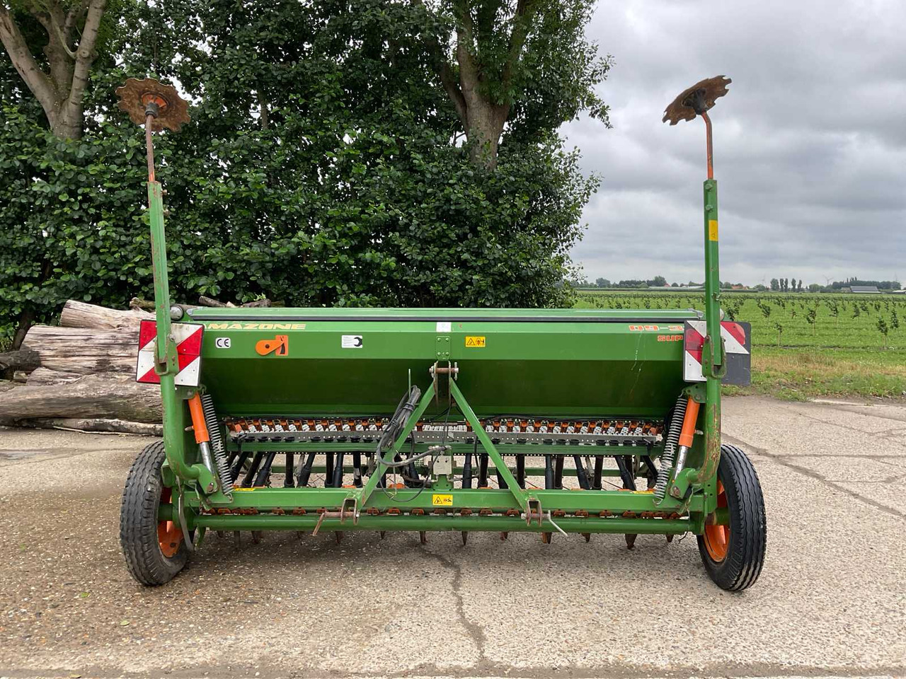 Amazone 09-30 Super - Máy gieo hạt chính xác: hình 2 Amazone 09-30 Super - Máy gieo hạt chính xác: hình 2