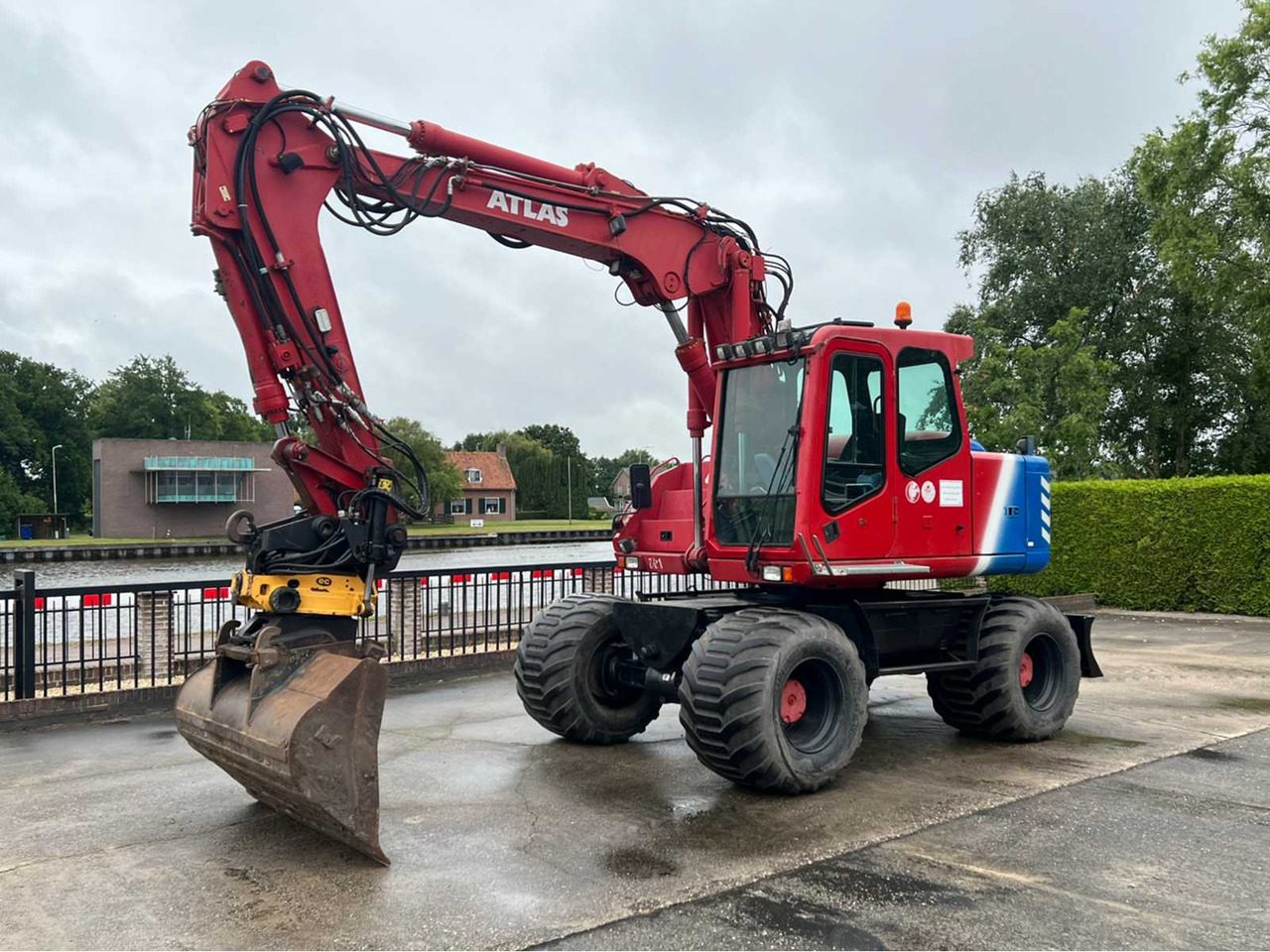 Atlas 1404K - Máy xúc bánh lốp: hình 1 Atlas 1404K - Máy xúc bánh lốp: hình 1