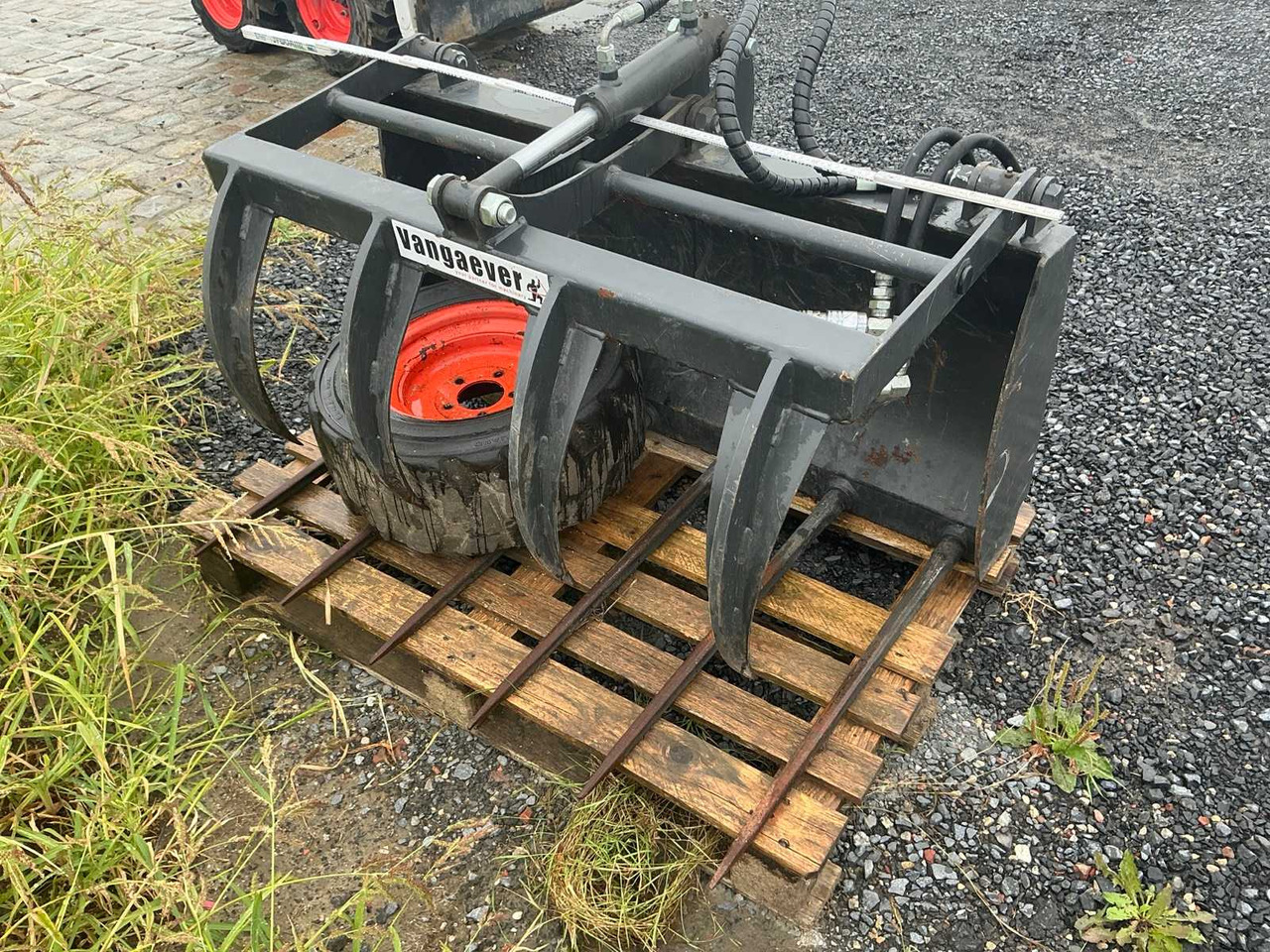 BOBCAT S70 - Máy xúc lật đa năng: hình 3 BOBCAT S70 - Máy xúc lật đa năng: hình 3