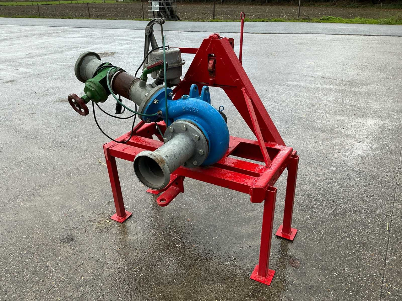 Bauer F5/100 - Hệ thống tưới: hình 1 Bauer F5/100 - Hệ thống tưới: hình 1