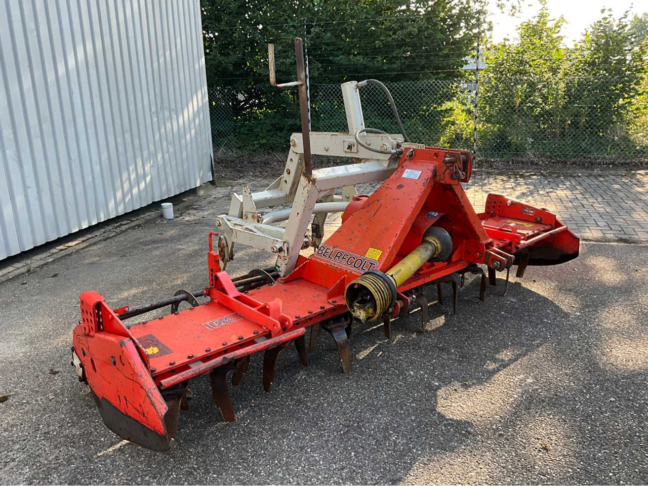 Belrecolt / Kuhn HRB 301D - Dàn xới lưỡi đứng: hình 3 Belrecolt / Kuhn HRB 301D - Dàn xới lưỡi đứng: hình 3