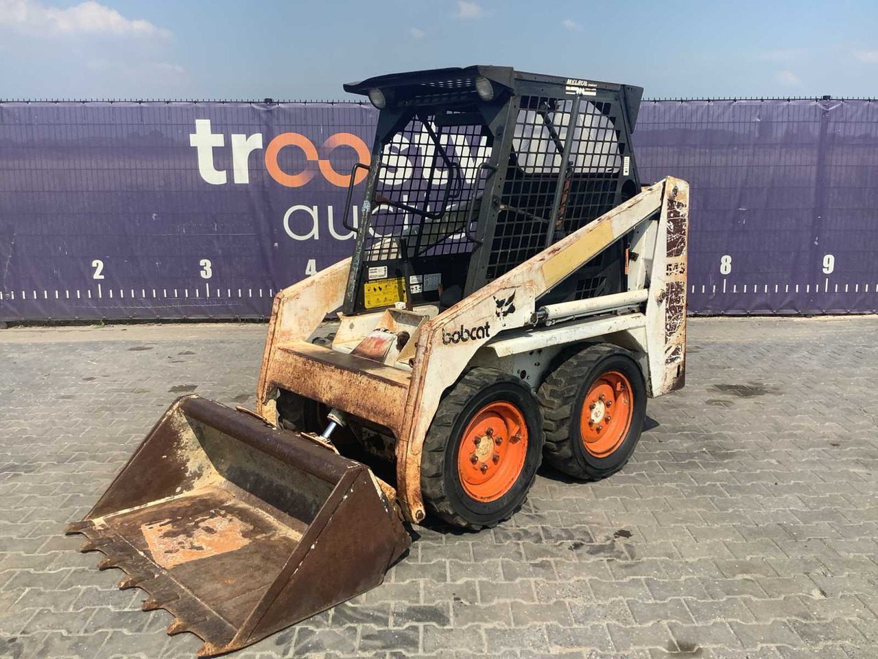 Bobcat 543 - Máy xúc lật bánh lốp: hình 1 Bobcat 543 - Máy xúc lật bánh lốp: hình 1