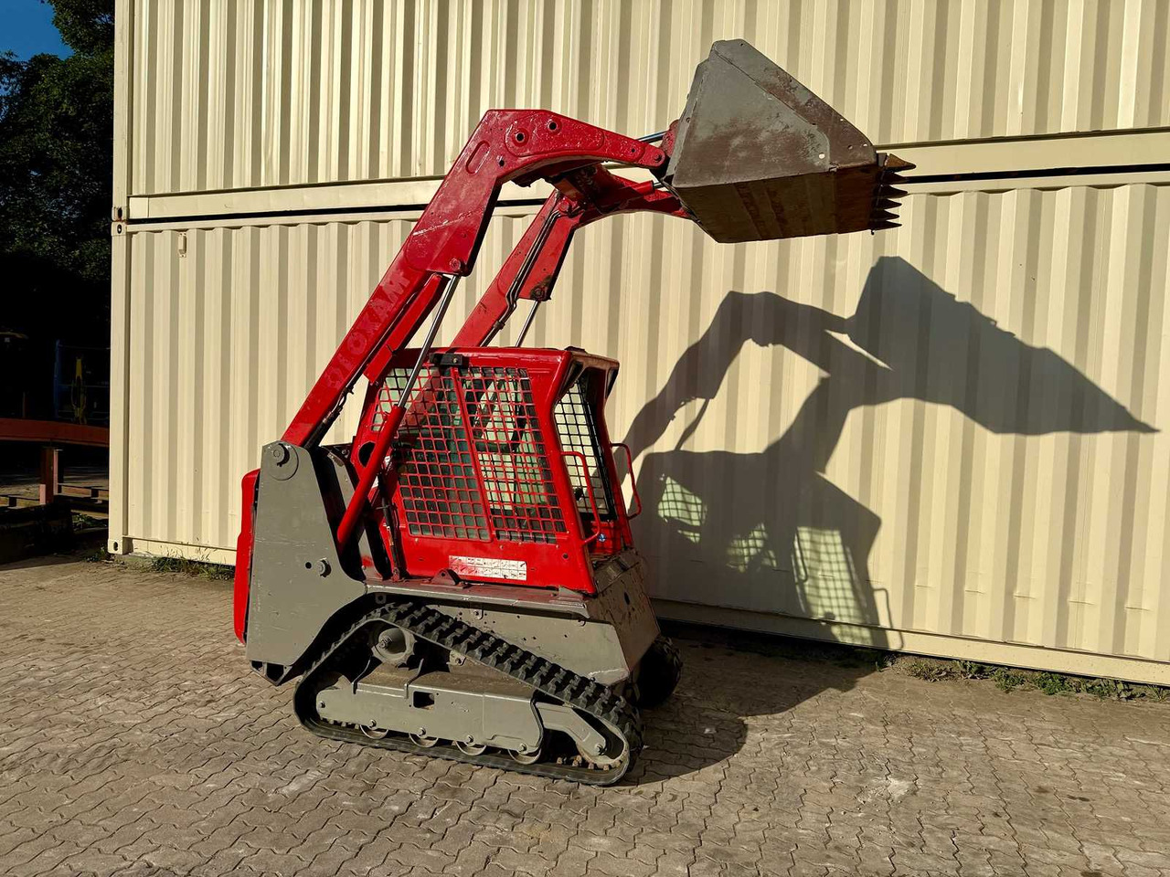 Bobcat T110 - Máy xúc lật đa năng: hình 4 Bobcat T110 - Máy xúc lật đa năng: hình 4