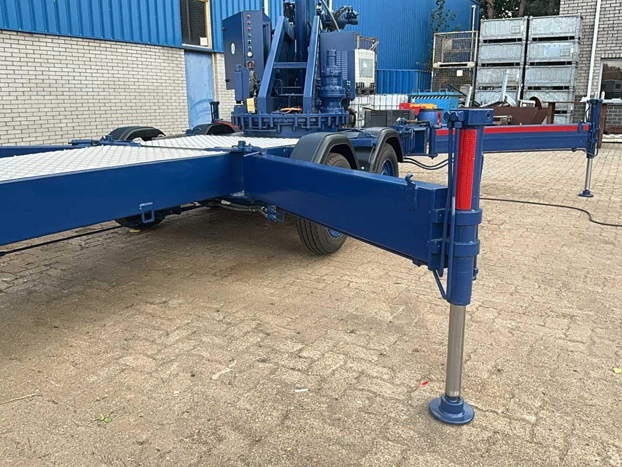 Cẩu bánh lốp Bocker AHM 27 - 1000: hình 15