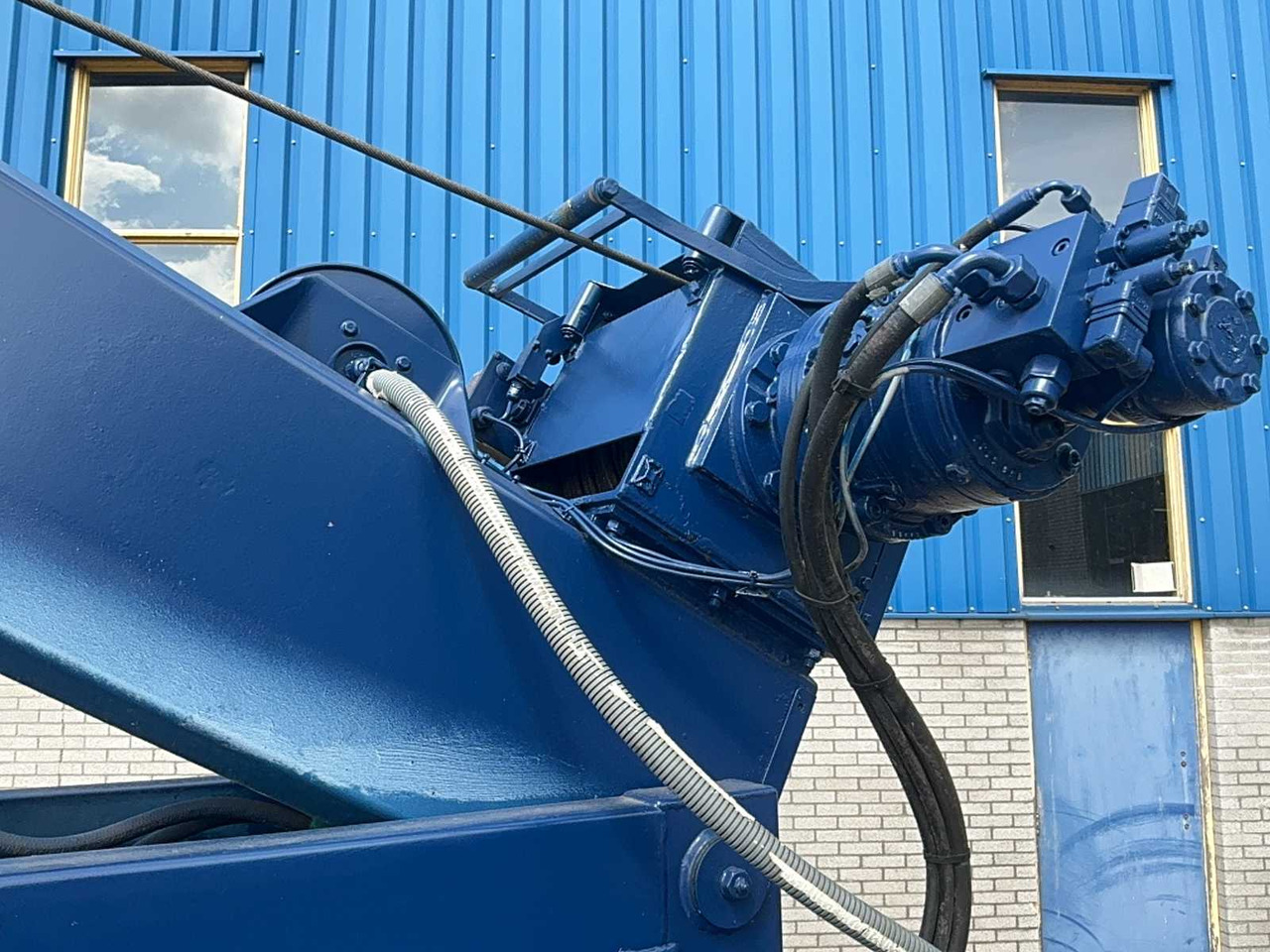Cẩu bánh lốp Bocker AHM 27 - 1000: hình 30
