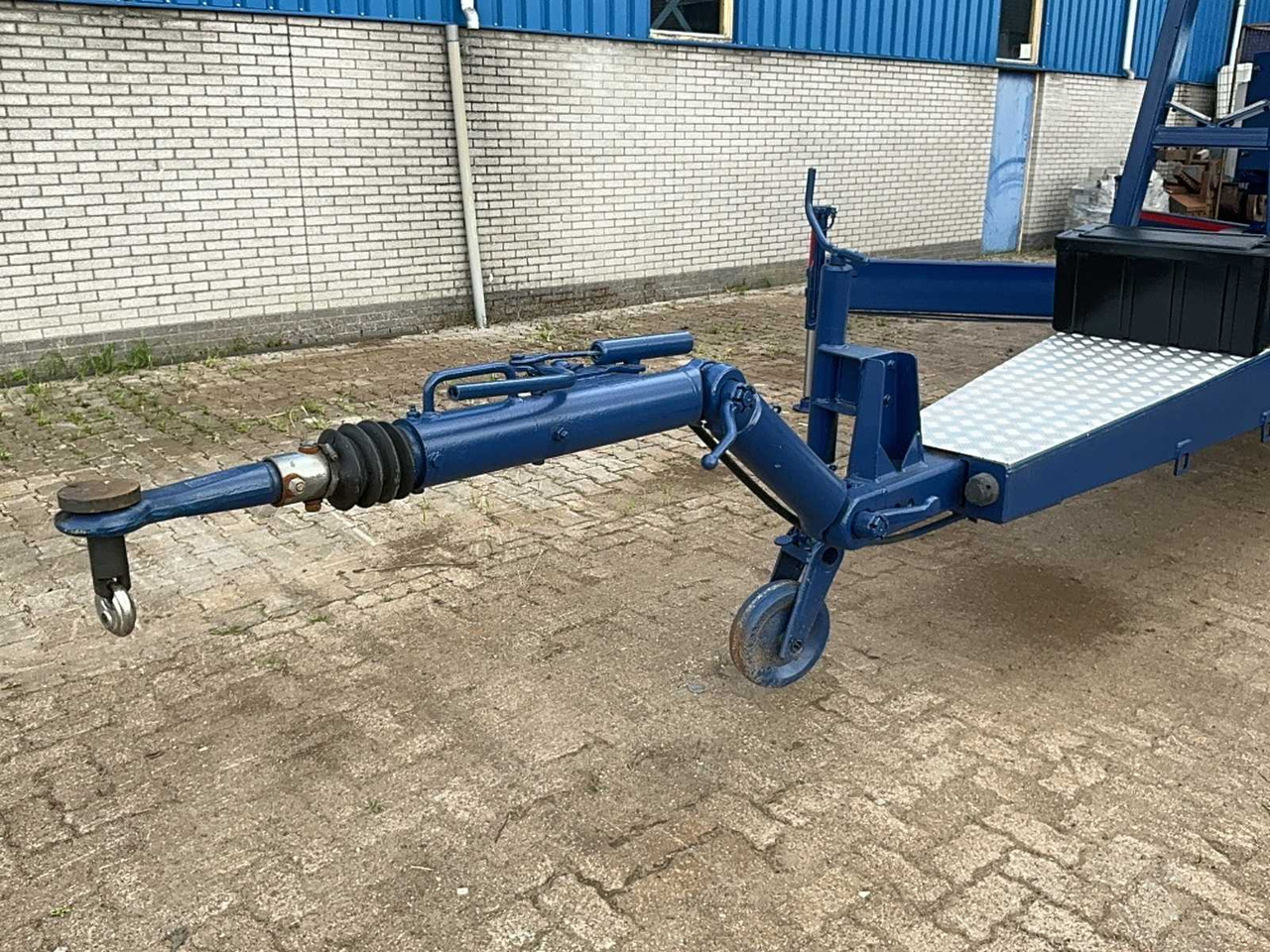Cẩu bánh lốp Bocker AHM 27 - 1000: hình 16