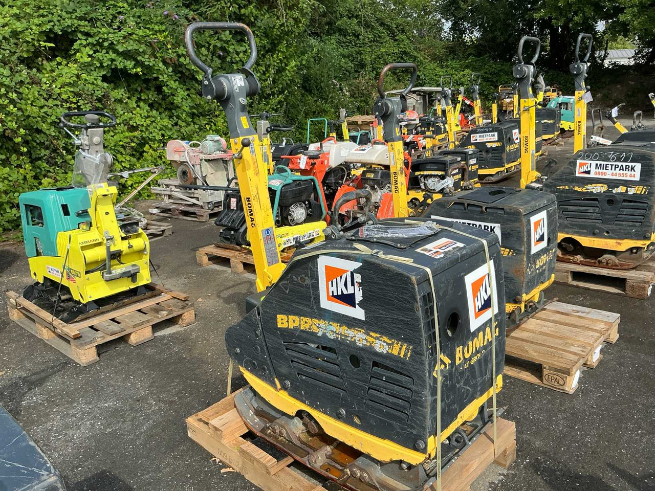 Bomag BPR 70/70 D - Đĩa rung: hình 1 Bomag BPR 70/70 D - Đĩa rung: hình 1
