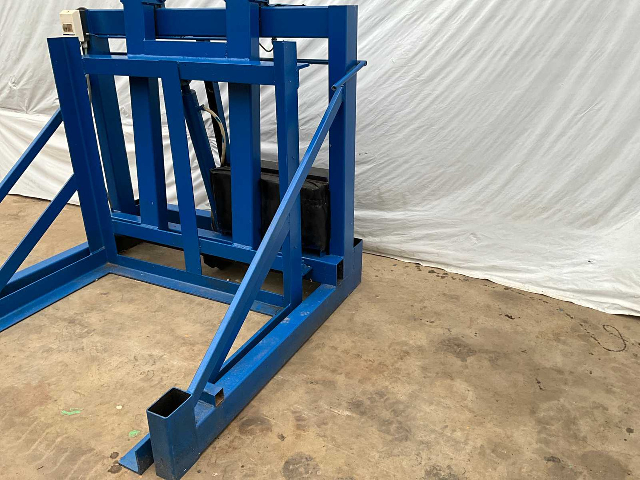 Box tipper - Trang thiết bị hậu thu hóa cạch: hình 4 Box tipper - Trang thiết bị hậu thu hóa cạch: hình 4