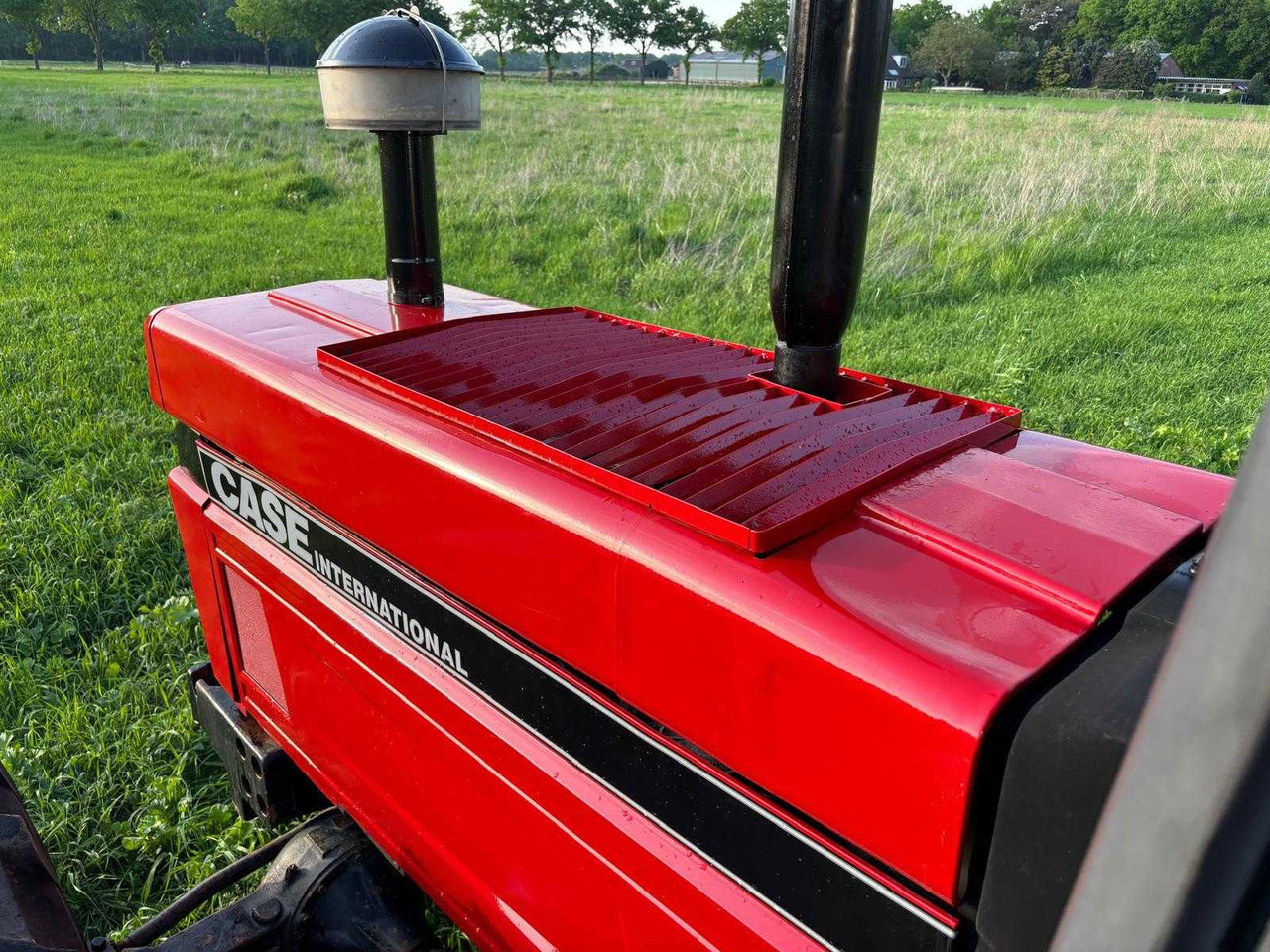 Máy cày CASE INTERNATIONAL - 1988 - 1455 XL - ALL-WHEEL DRIVE FARM TRACTOR: hình 14 Máy cày CASE INTERNATIONAL - 1988 - 1455 XL - ALL-WHEEL DRIVE FARM TRACTOR: hình 14