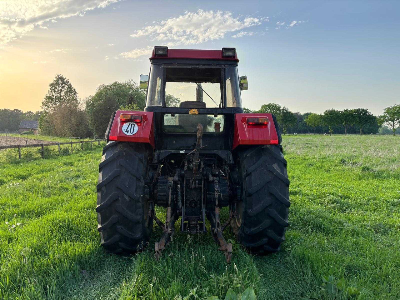 Máy cày CASE INTERNATIONAL - 1988 - 1455 XL - ALL-WHEEL DRIVE FARM TRACTOR: hình 7 Máy cày CASE INTERNATIONAL - 1988 - 1455 XL - ALL-WHEEL DRIVE FARM TRACTOR: hình 7