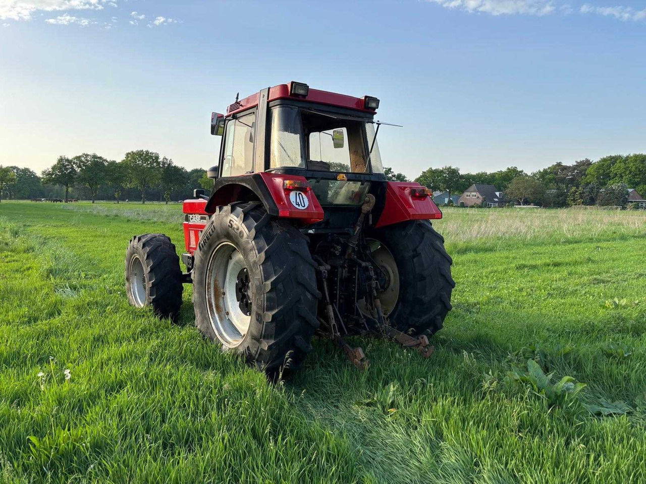 CASE INTERNATIONAL - 1988 - 1455 XL - ALL-WHEEL DRIVE FARM TRACTOR - Máy cày: hình 5 CASE INTERNATIONAL - 1988 - 1455 XL - ALL-WHEEL DRIVE FARM TRACTOR - Máy cày: hình 5