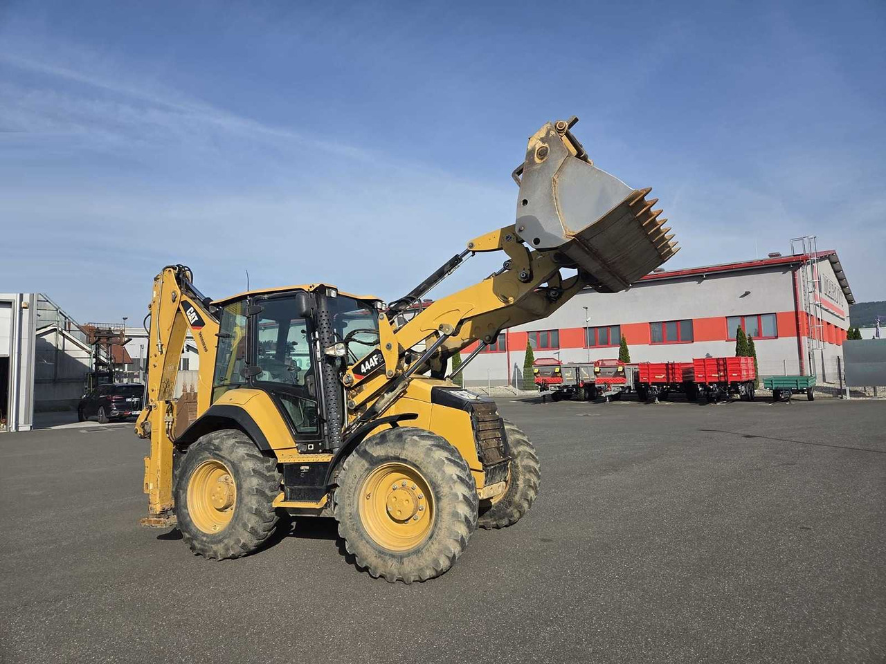 CATERPILLAR 444 F2 - Máy xúc trước múc sau: hình 2 CATERPILLAR 444 F2 - Máy xúc trước múc sau: hình 2