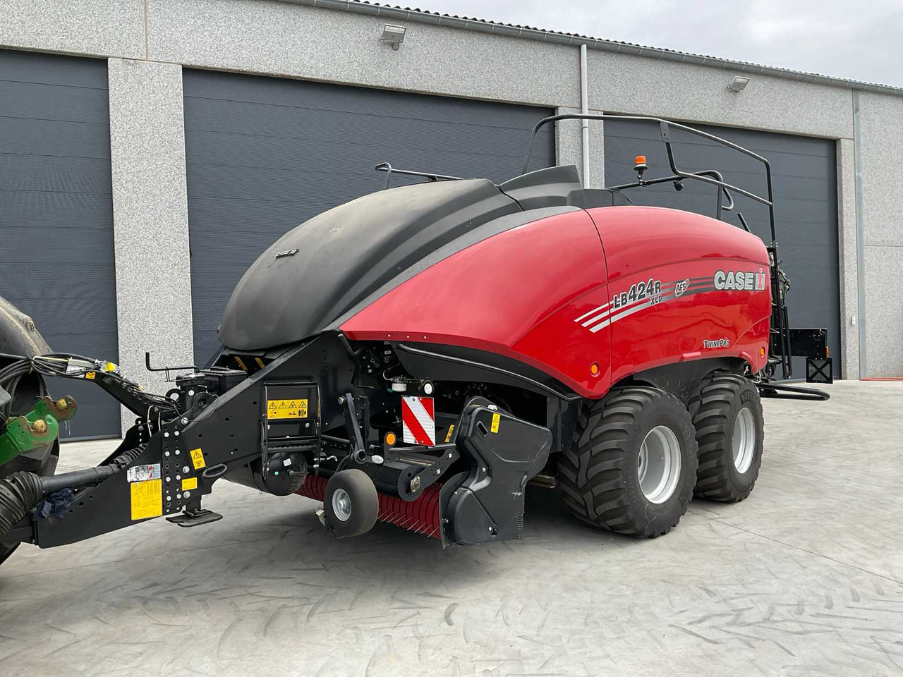 Case IH LB424R XLD - Máy đóng kiện tròn: hình 1 Case IH LB424R XLD - Máy đóng kiện tròn: hình 1