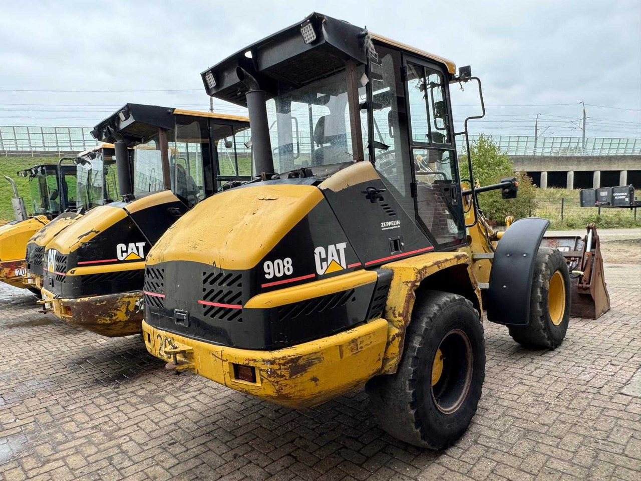 Caterpillar 908 908 908H 906 wegens contractbreuk - Máy xúc lật bánh lốp: hình 5 Caterpillar 908 908 908H 906 wegens contractbreuk - Máy xúc lật bánh lốp: hình 5